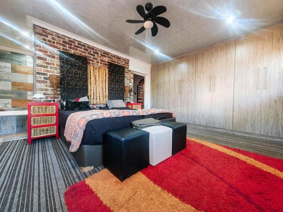 2 Bedroom Property for Sale in Miederpark North West